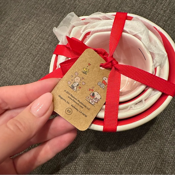 Peanuts X Rae Dunn Measuring Cups (set of four) - Picture 5 of 7